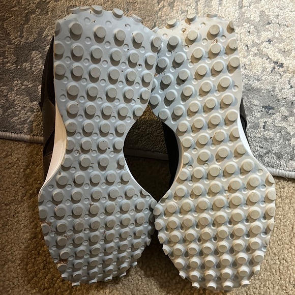 NEW BALANCE WOMEN SNEAKERS - Picture 4 of 4